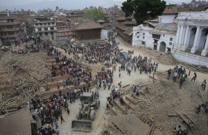 Một trong những Di sản Thế giới UNESCO, Quảng trường Durbar ở Kathmandu là vùng đất tâm linh của những tín đồ Hindu và Phật giáo cũng bị hủy hoại sau trận động đất